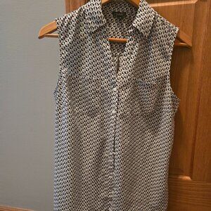 Talbots black, white, gray patterned sleeveless blouse size M